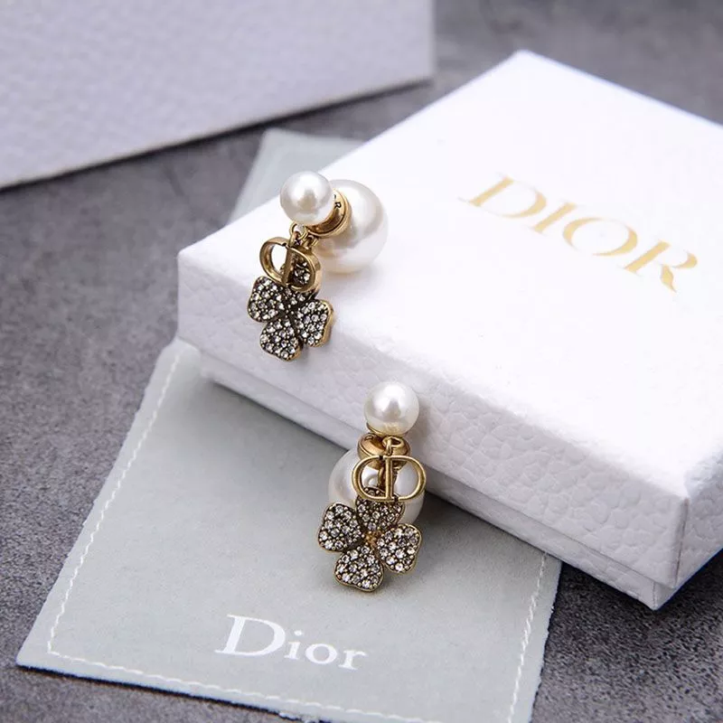 Cheap Hot Dior Tribales Earrings Antique CD, White Resin Pearls And White Four-Leaf Clover Gold 0118