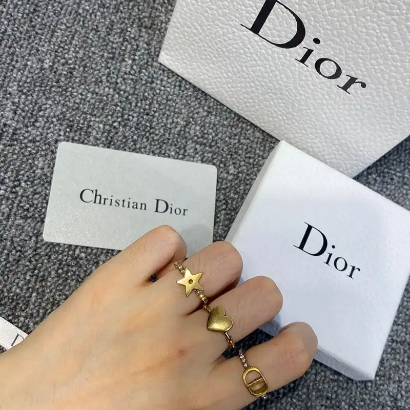 Affordable Hot Dior Open Chain Knuckle Ring Set Metal and White Crystals Gold 0126