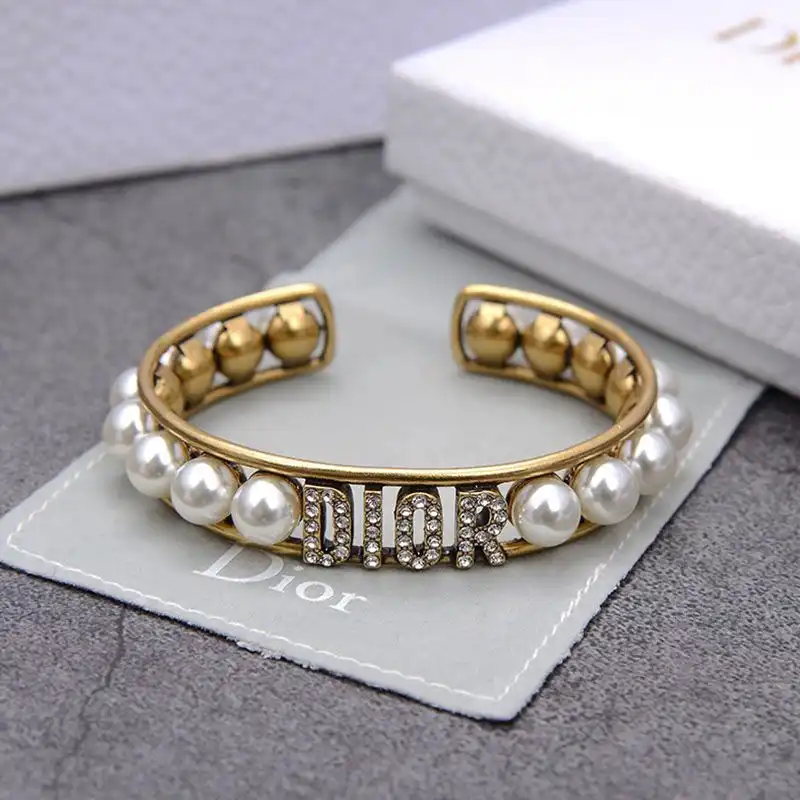 Affordable Hot Dior Cuff Bracelet Antique Metal with White Resin Pearls and White Crystals Gold 0204