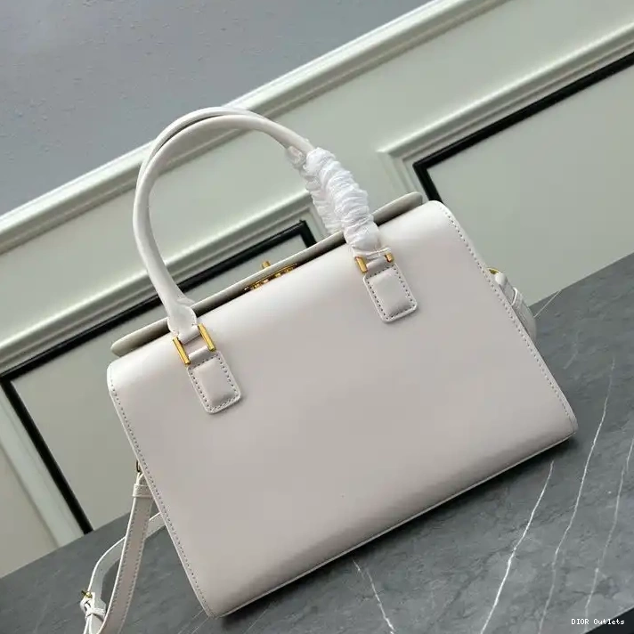 Affordable Hot Dior Bag White Boston Box Calfskin Medium 0211